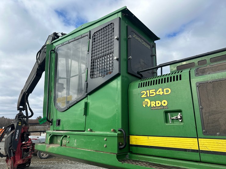 2016-deere-2154d-image-11