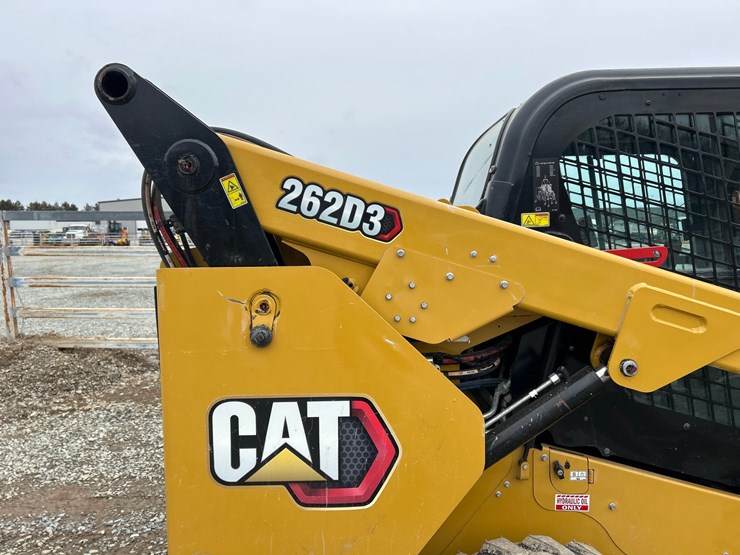 2022-caterpillar-262d3-image-20