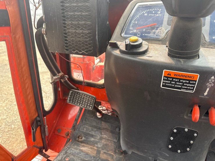 kubota-b2400-image-30