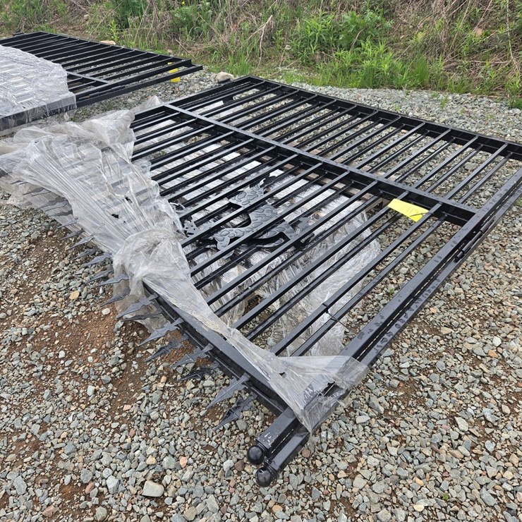 #6113 • Approx. 14' Unused Bi-Parting Gate Set