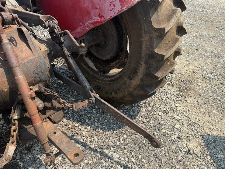 massey-ferguson-135-image-15