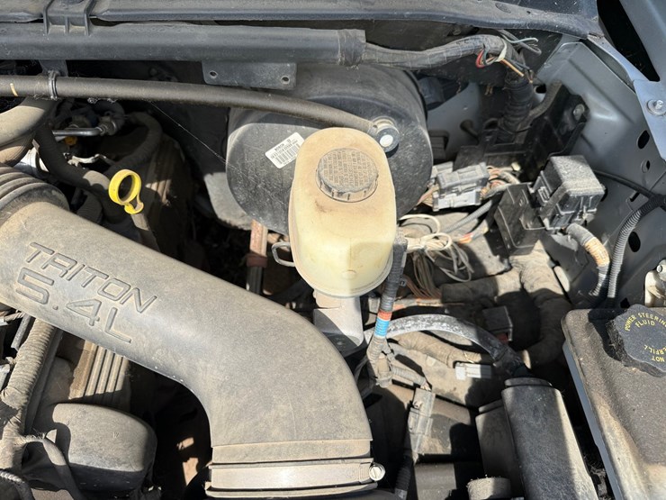 2002-ford-f250-image-17