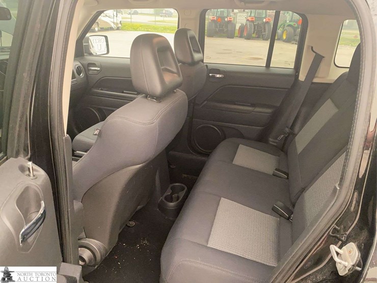 2009-jeep-patriot-sport-image-14