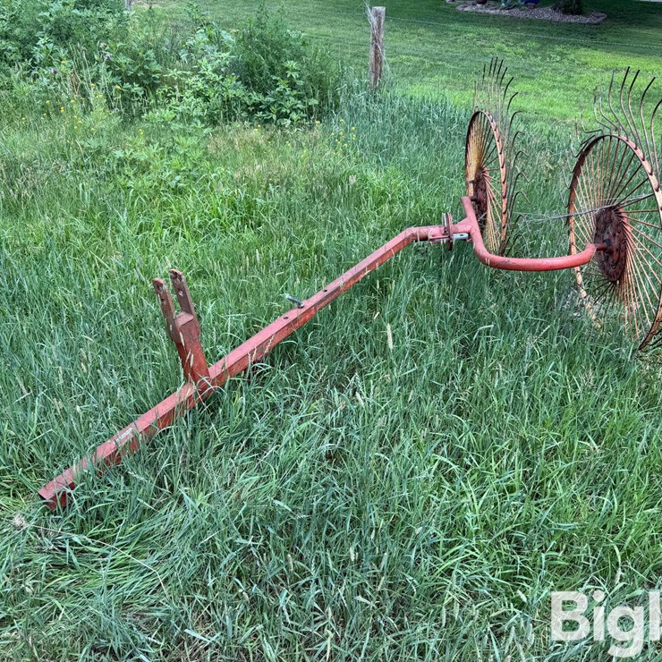 3-Pt Hay Inverter Rake