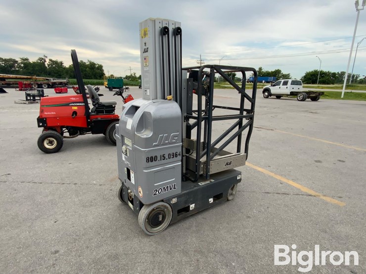 2017-jlg-20mvl-image-1