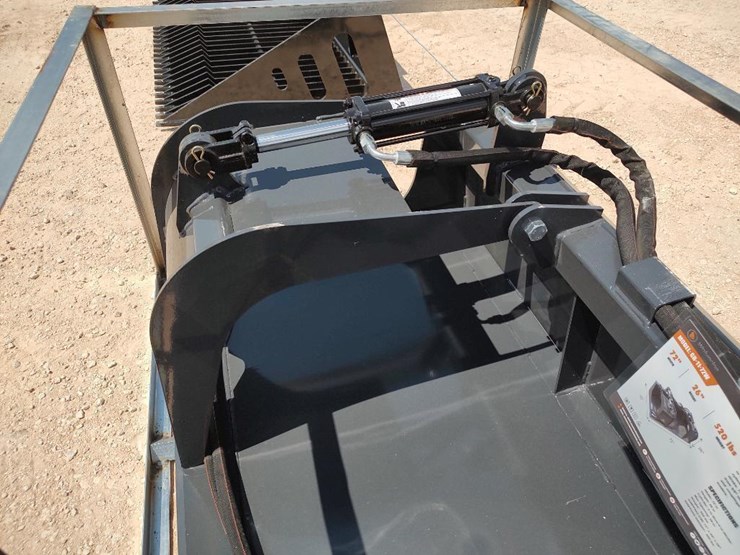wolverine-gb-11-72w-72"-skid-steer-grapple-bucket-image-10