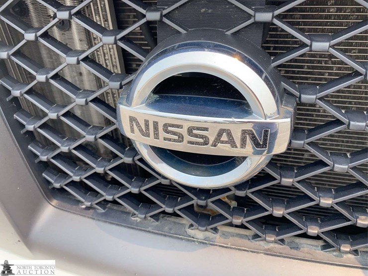 2016-nissan-nv3500hd-image-27