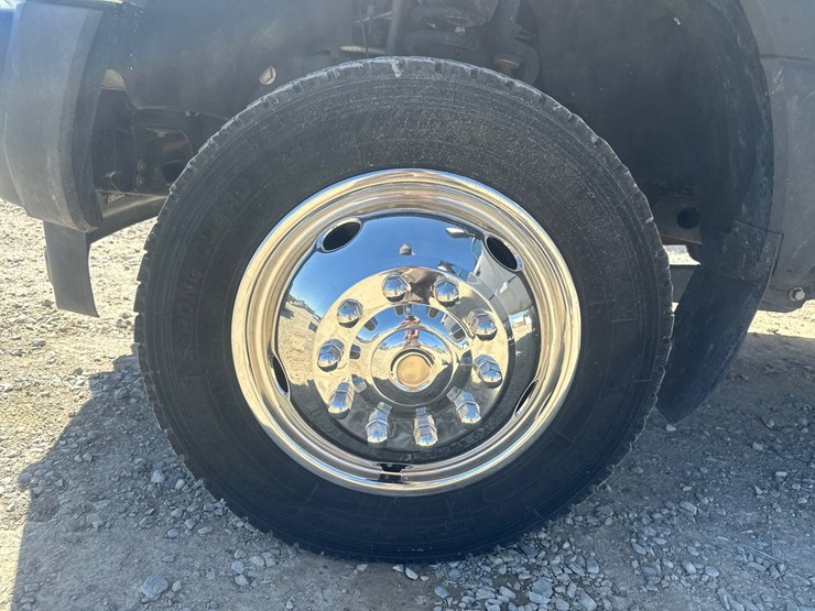2019-ford-f550-image-52