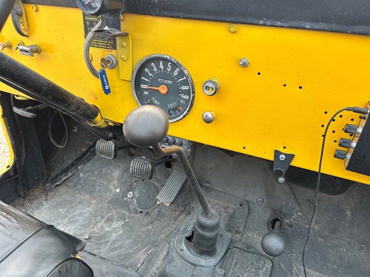 #61200-•-1968-jeep-image-52