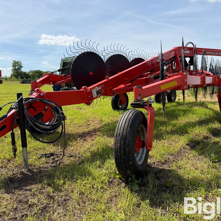 KUHN SR600