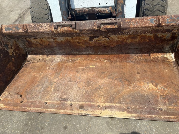 2013-bobcat-s630-image-59