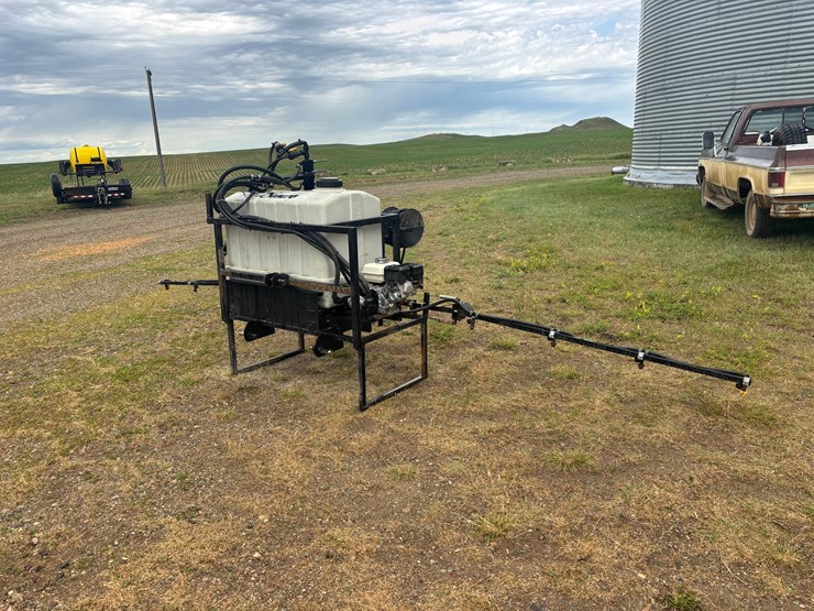 demco-sprayer-image-1