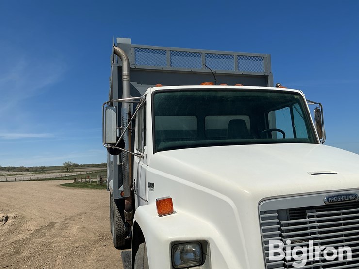 1995-freightliner-fl80-image-12
