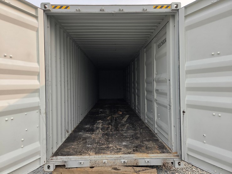 #5151-•-40'-(5)-door-shipping-contianer-image-13