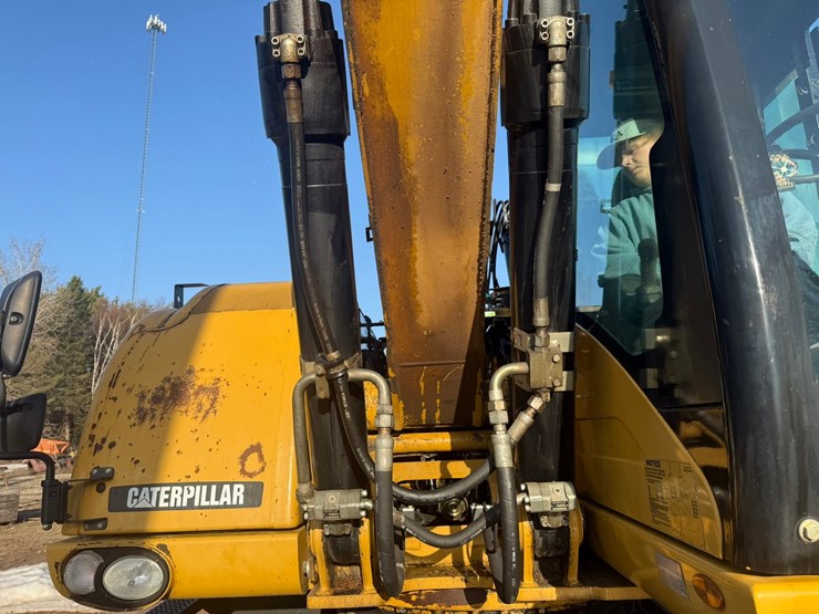 #1298-•-caterpillar-m318d-material-handler-image-19