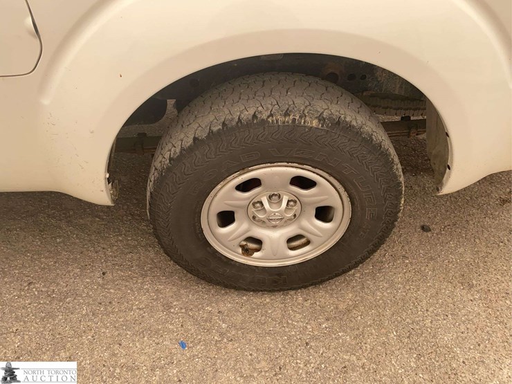 2014-nissan-frontier-image-22