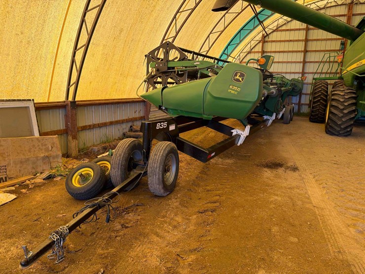 2014-john-deere-635d-image-1