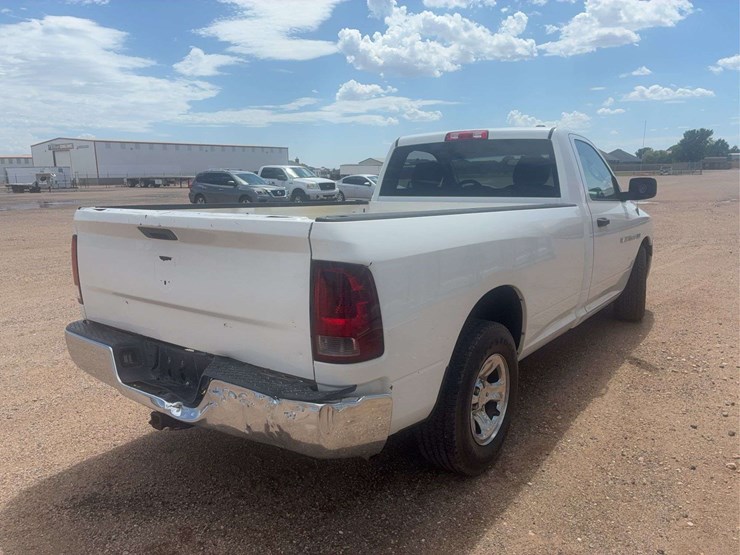 2012-ram-1500-st-image-3