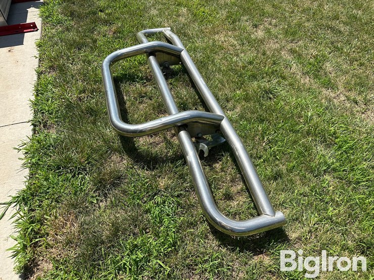 tuff-guard-truck/tractor-grill-guard-image-4