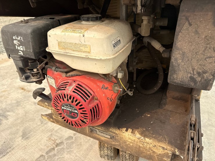 #5166-•-terex-ompb10w-walk-behind-power-buggy-image-13