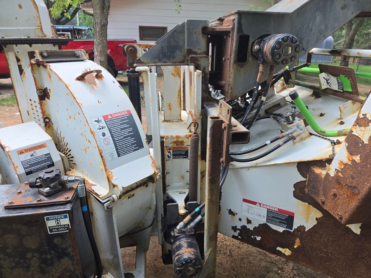 #1801-•-2016-altec-towable-wood-chipper-image-47
