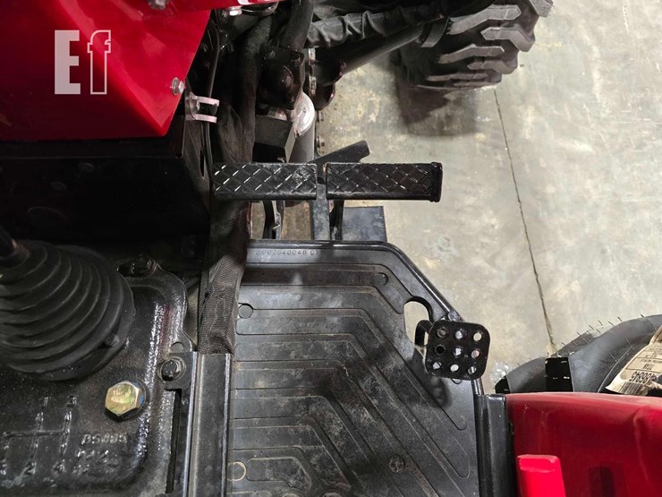 2026-mahindra-4540-image-16