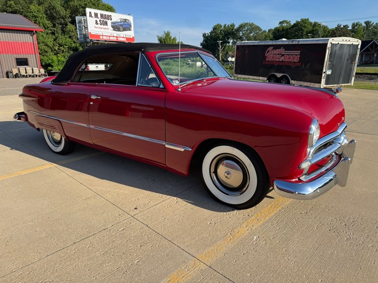 #1879-•-1949-ford-custom-convertible-image-8
