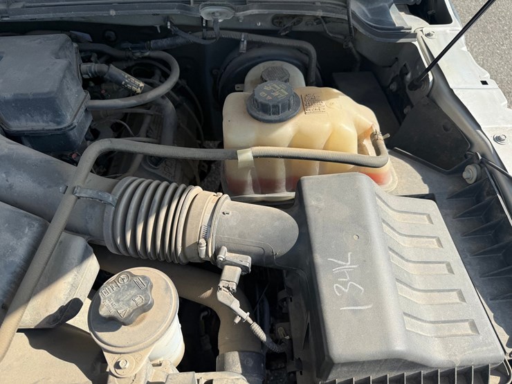 2011-ford-f350-image-17