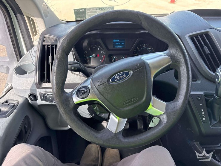 2015-ford-transit-image-15