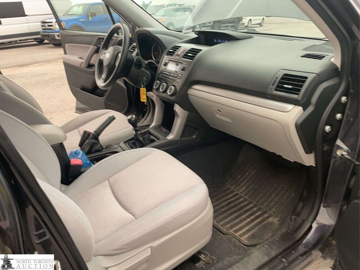 2014-subaru-forester-image-18