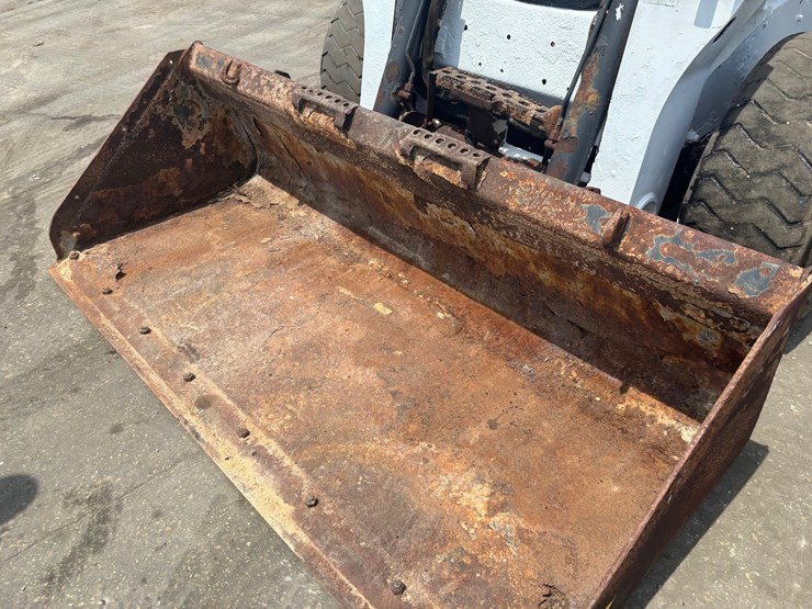 2013-bobcat-s630-image-58