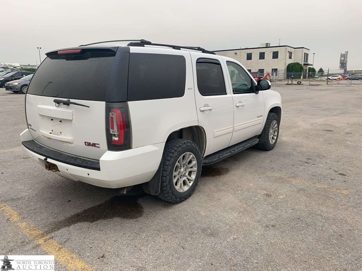 2011-gmc-yukon-image-5