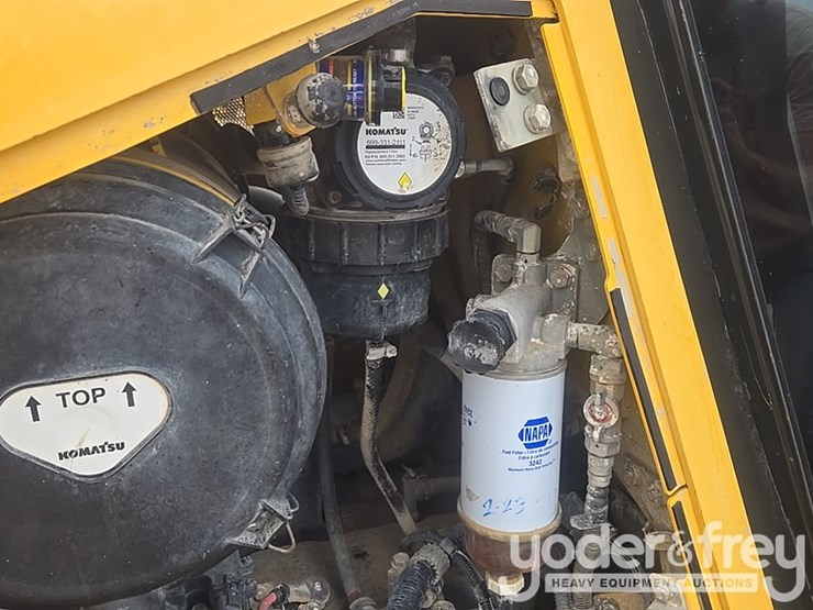 2020-komatsu-d61px-24-image-38