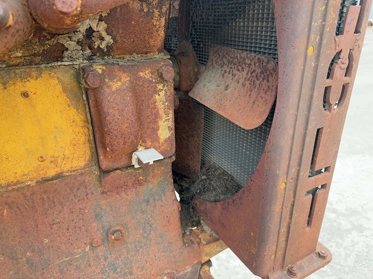 holt-caterpillar-image-11
