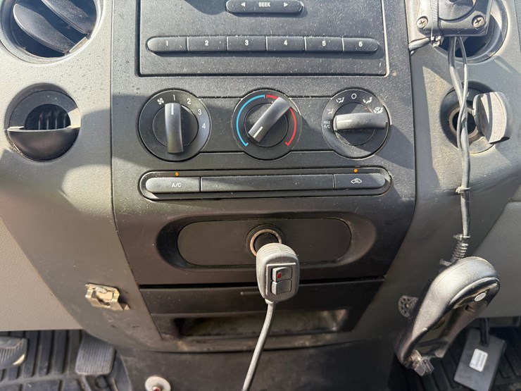 2006-ford-f150-image-40