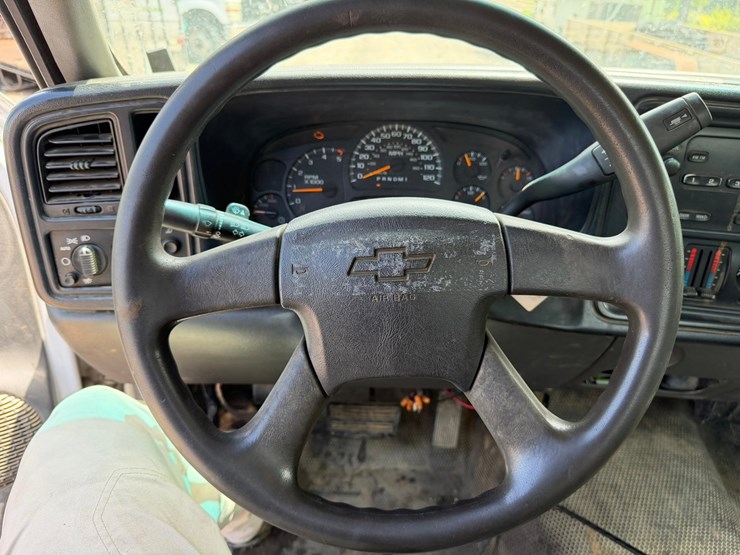2007-chevrolet-3500-image-38