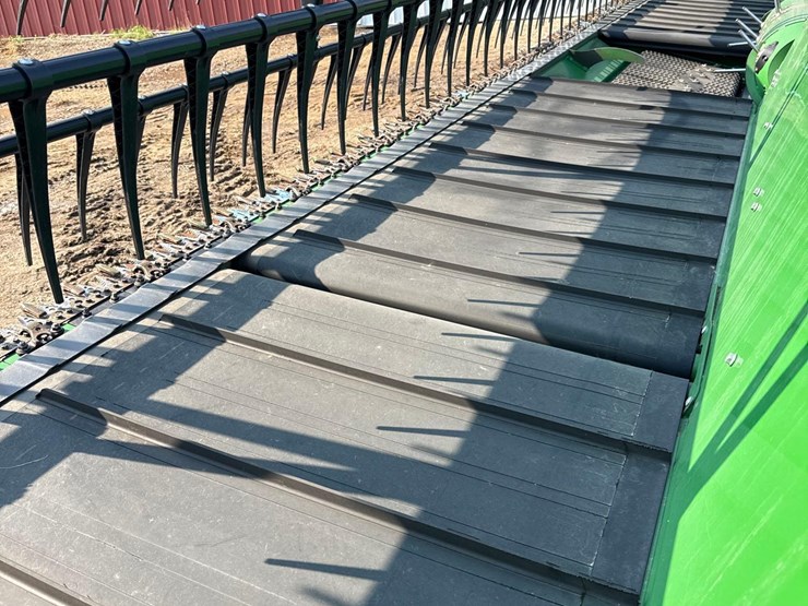 2018-john-deere-635fd-image-30