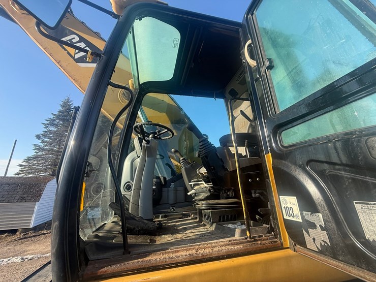 #1298-•-caterpillar-m318d-material-handler-image-53