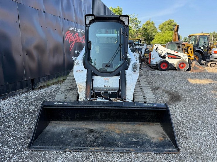 2023-bobcat-t870-image-7