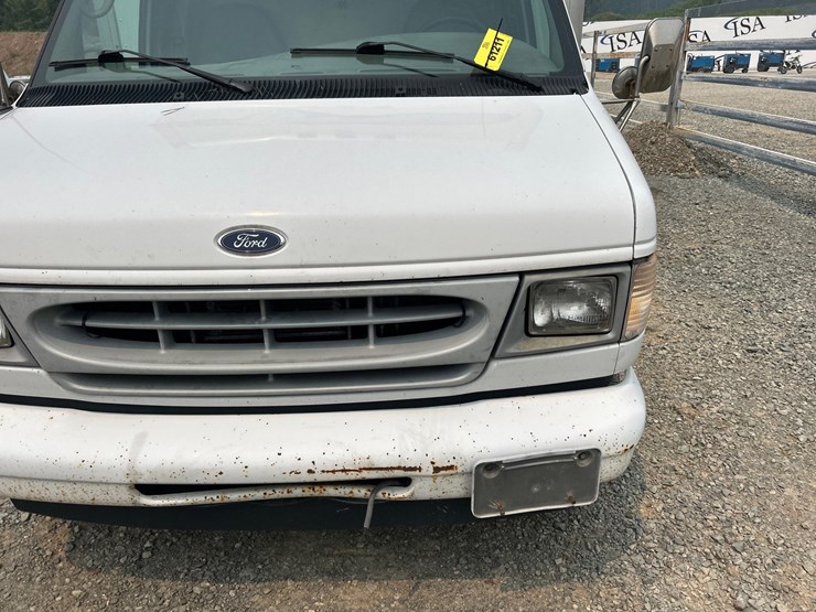 2002-ford-e450-image-13