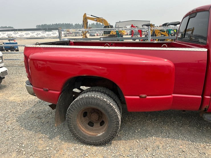 2005-dodge-ram-3500-image-14