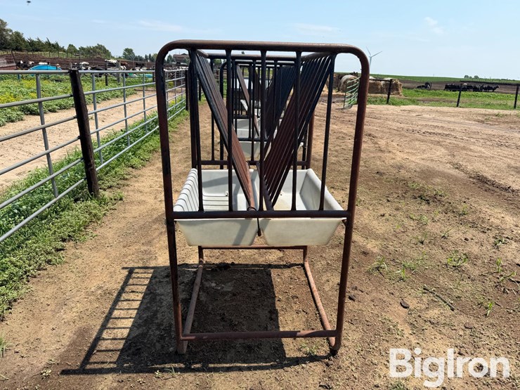 horse-hay-feeder-image-4