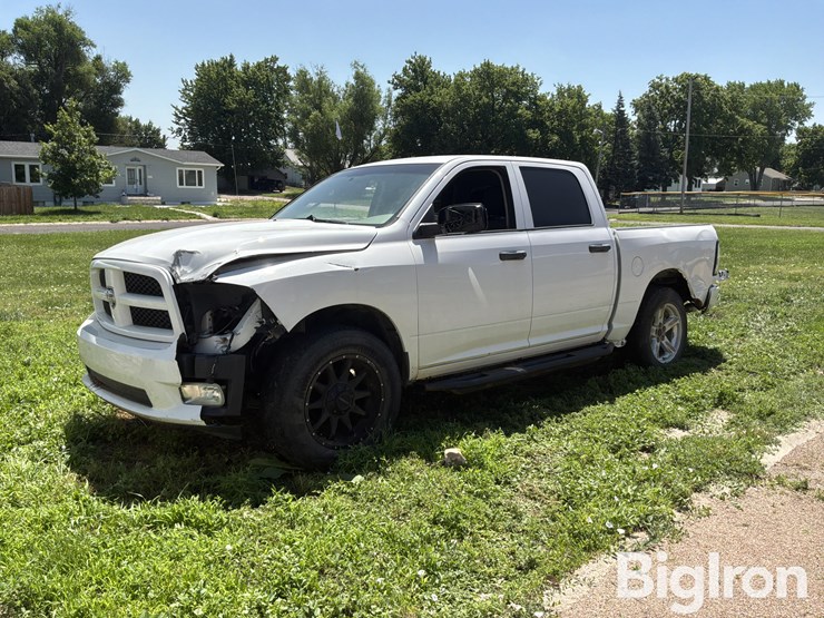 2012-dodge-ram-1500-image-1
