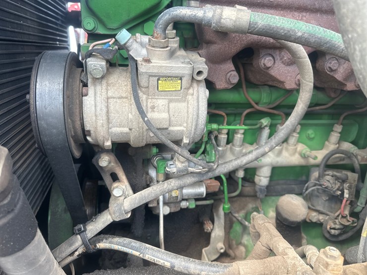 deere-1110e-image-88