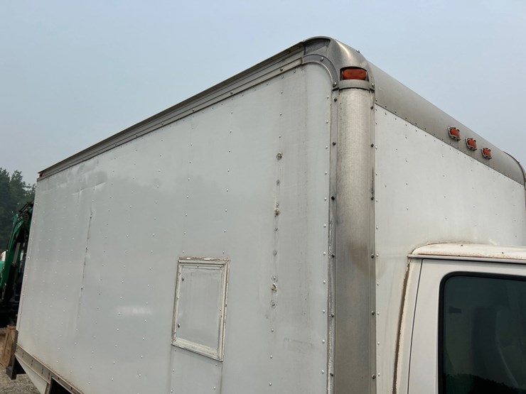 2002-ford-e450-image-18