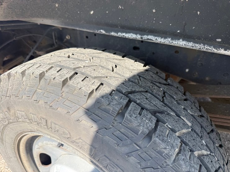 2011-ford-f350-image-53