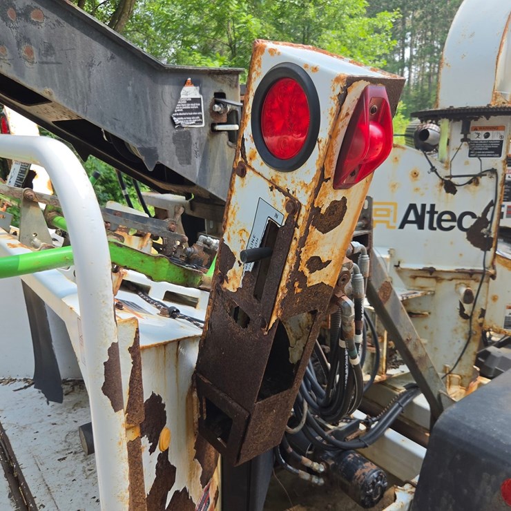 #1801 • 2016 Altec Towable Wood Chipper