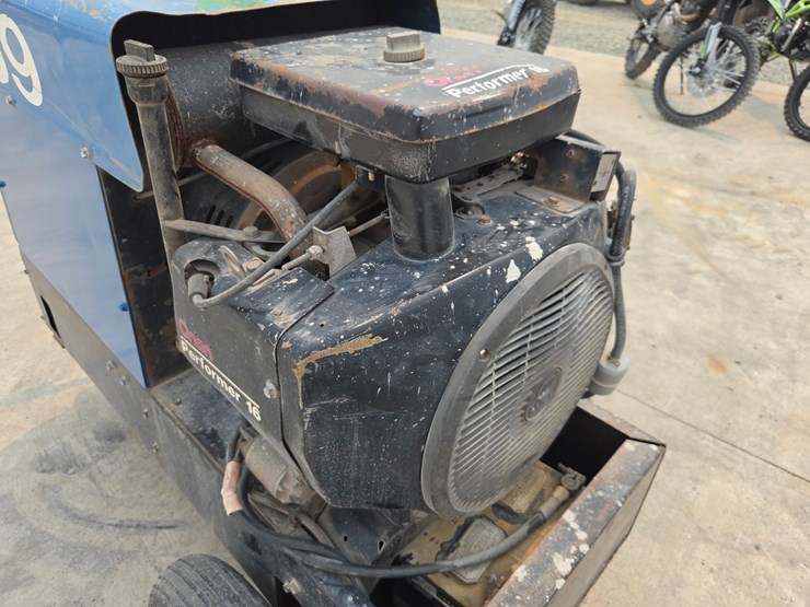 miller-bobcat-225g-image-9