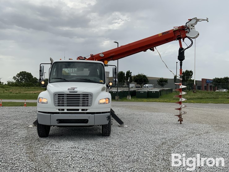 2014-freightliner-m2-106-image-10