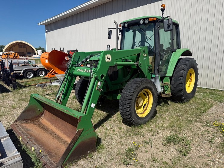 john-deere-640-image-1